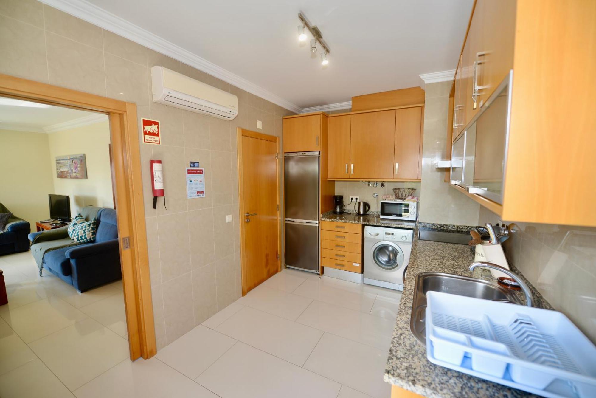Pebble - 1 Bedroom Apartment Sleeps 5 With Pool & Tennis Court 상 마르티뇨 두 포르투 외부 사진