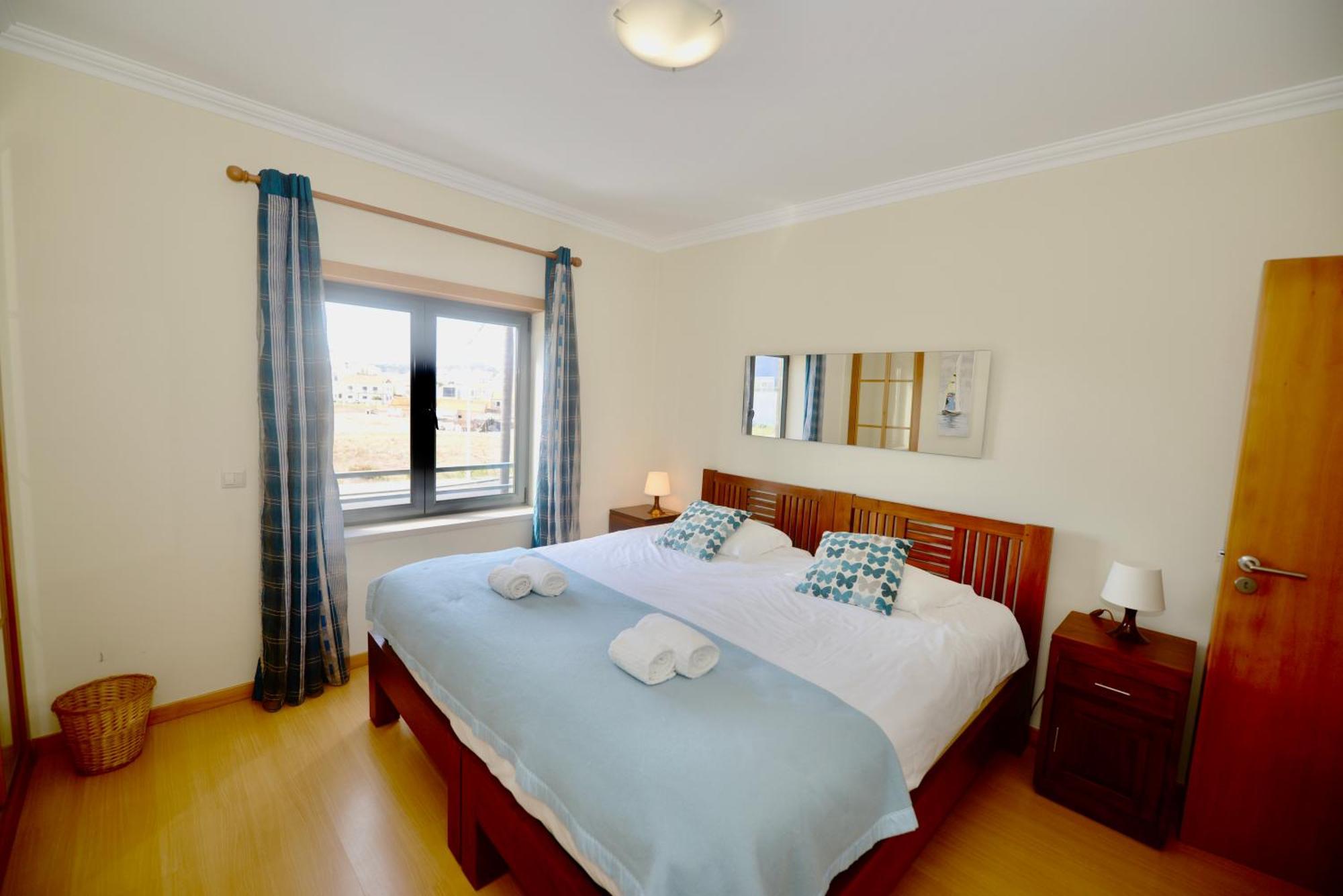 Pebble - 1 Bedroom Apartment Sleeps 5 With Pool & Tennis Court 상 마르티뇨 두 포르투 외부 사진