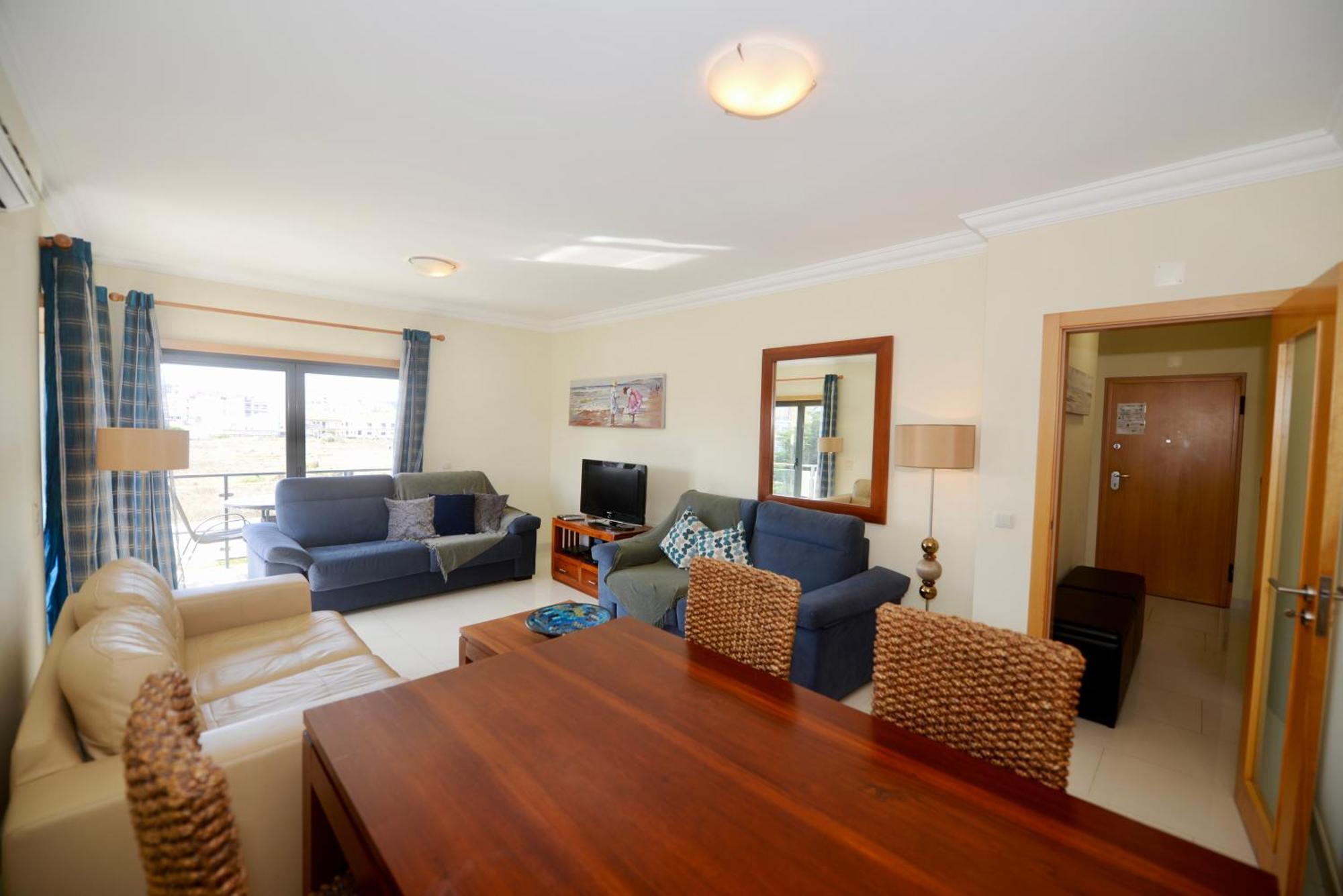 Pebble - 1 Bedroom Apartment Sleeps 5 With Pool & Tennis Court 상 마르티뇨 두 포르투 외부 사진