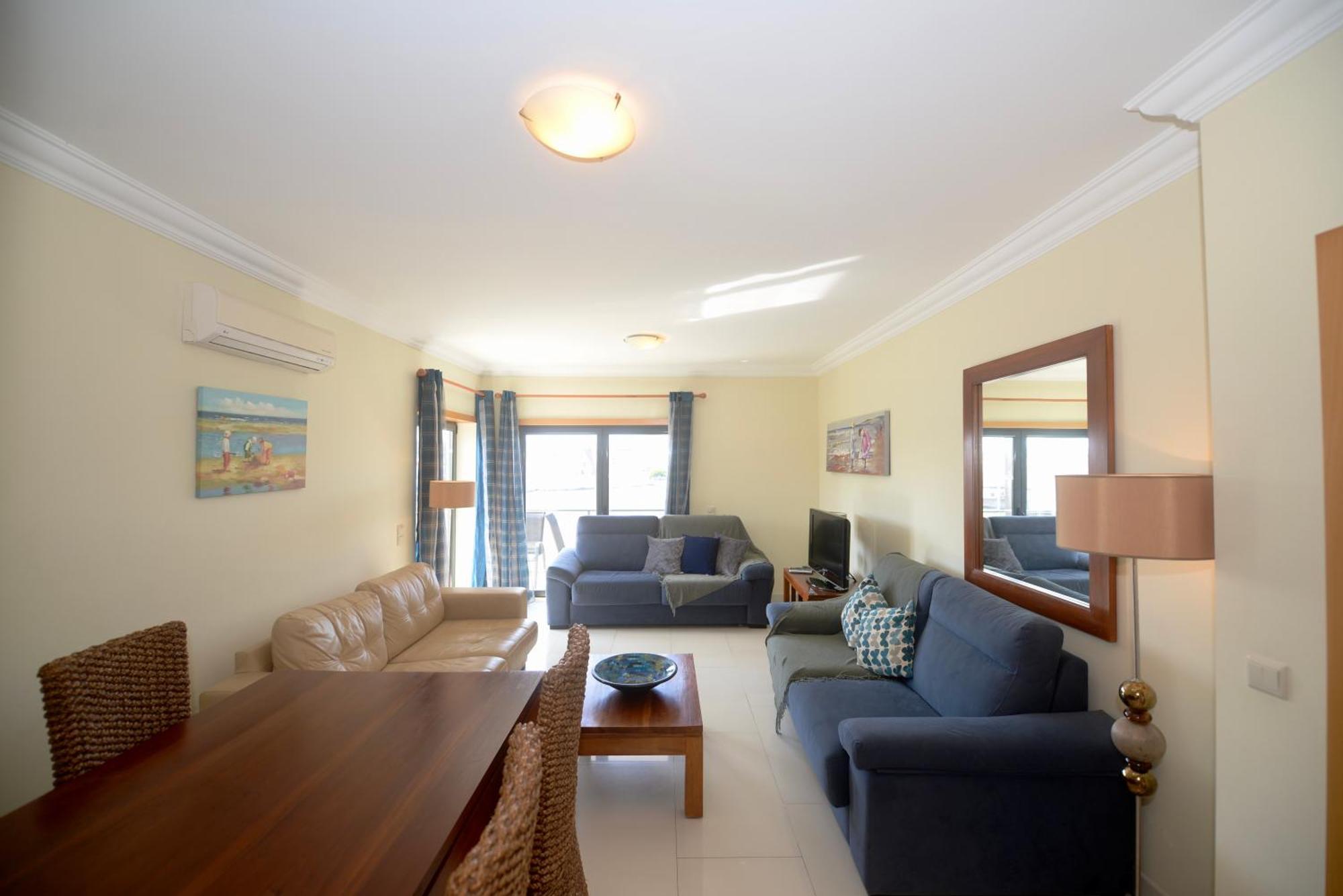 Pebble - 1 Bedroom Apartment Sleeps 5 With Pool & Tennis Court 상 마르티뇨 두 포르투 외부 사진